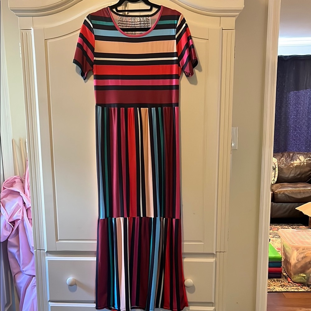 Amazon Essentials Black and Red Casual Maxi Sundress